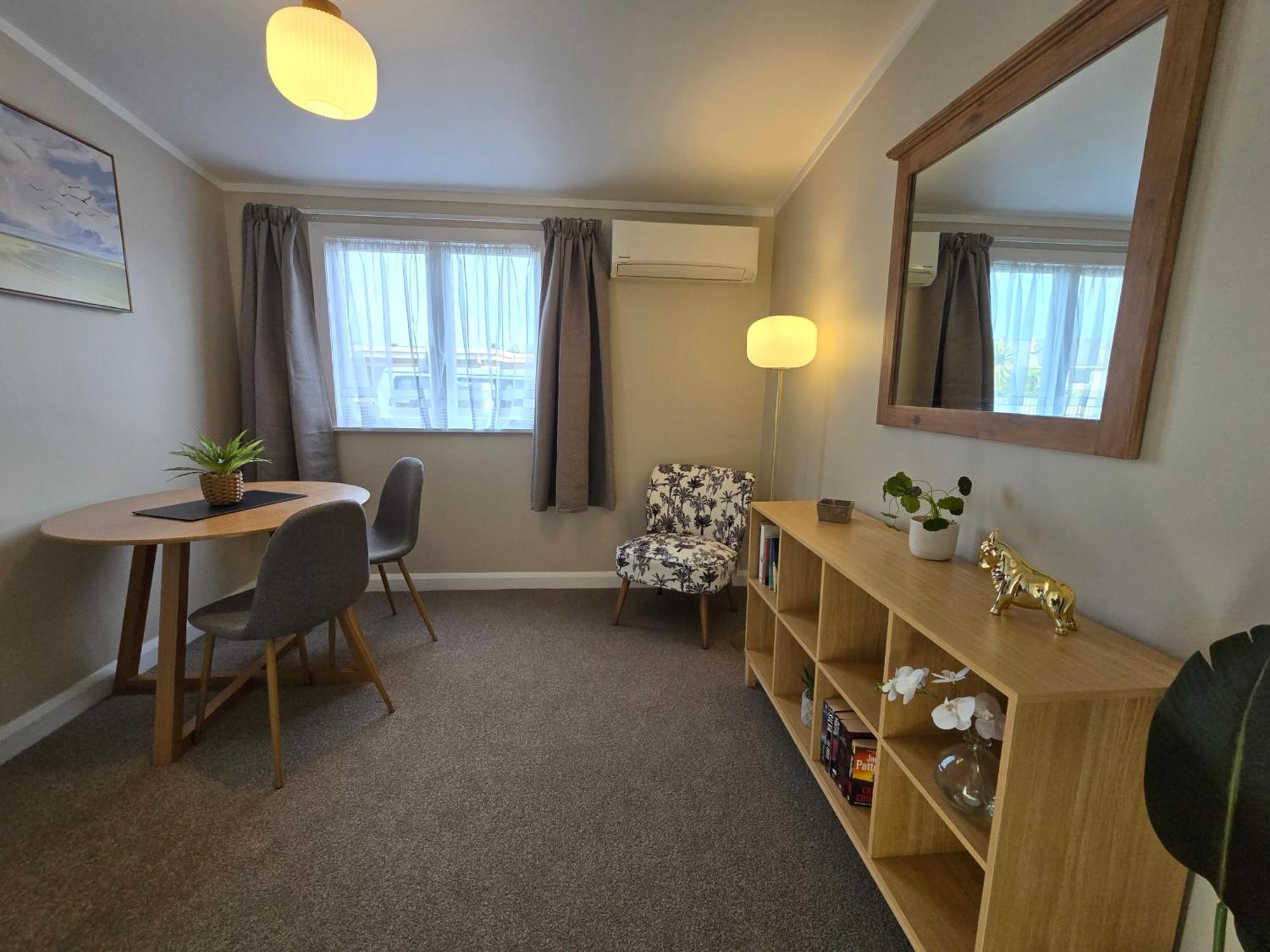 נאפייר Gardner Court Motel מראה חיצוני תמונה